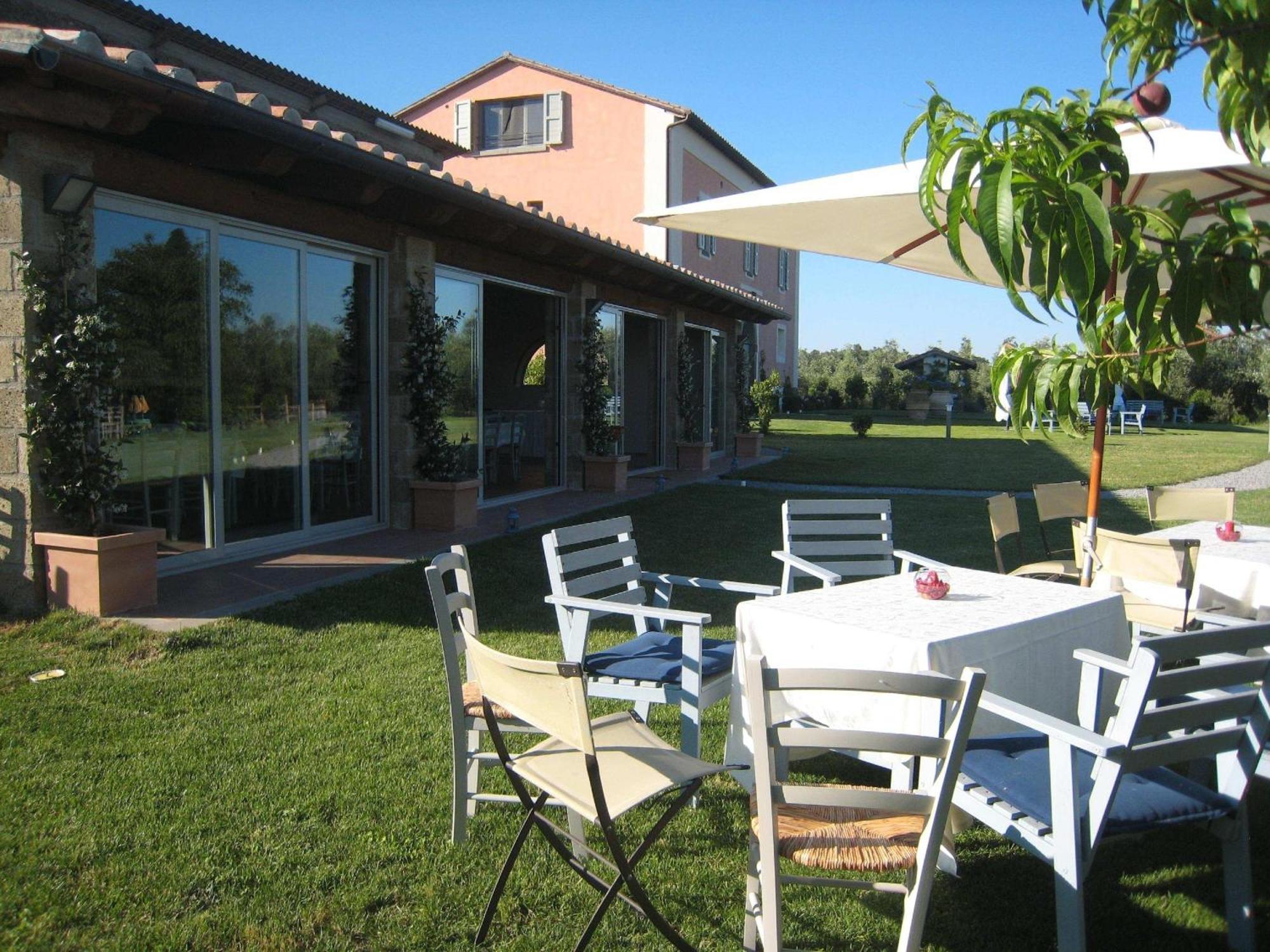 Agriturismo Casale Bonaparte Cellere Exterior foto